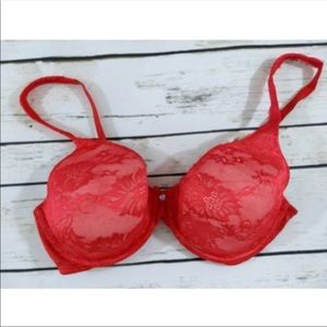 Victoria Secrets 34D bra